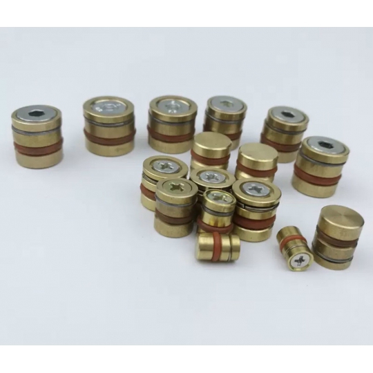 Ốc Chặn Nước Khuôn